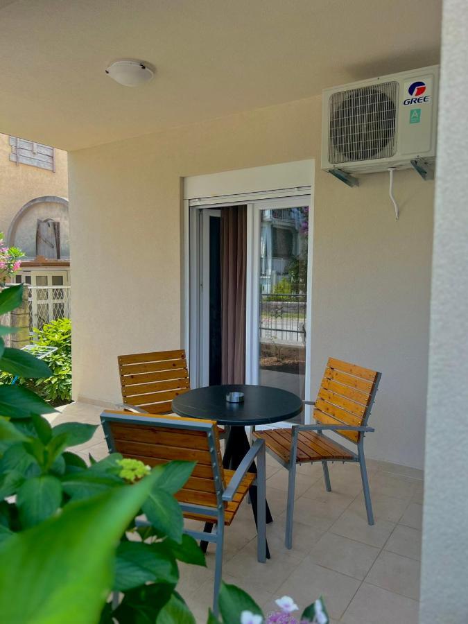 Apartmani Bekonja Tivat Exterior photo