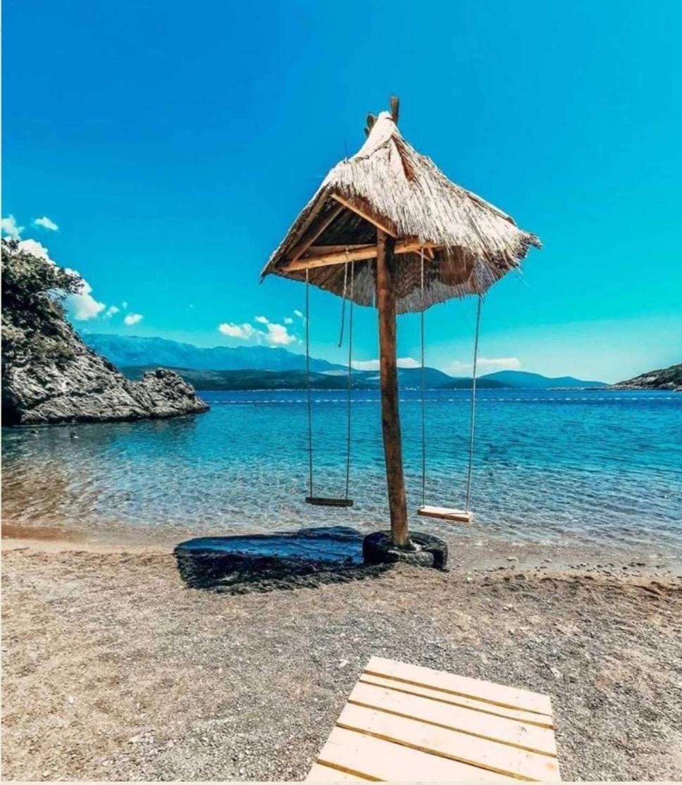 Apartmani Bekonja Tivat Exterior photo