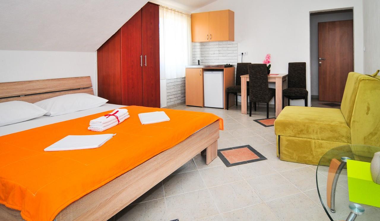 Apartmani Bekonja Tivat Exterior photo